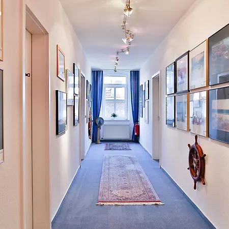 Hotel Galerie Garni Feuerschiff 3*