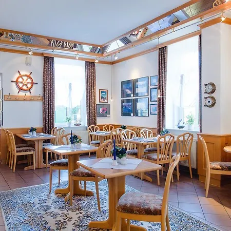 Galerie Garni Feuerschiff Hotel Langeoog