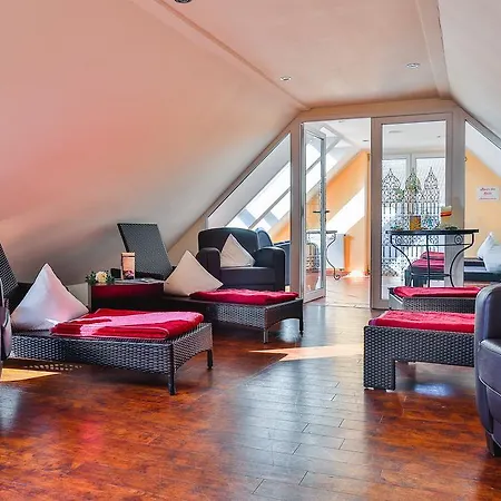 Galerie Garni Feuerschiff Hotel