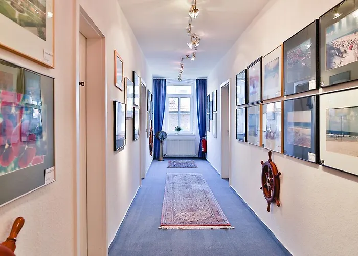 Hotel Galerie Garni Feuerschiff 3*